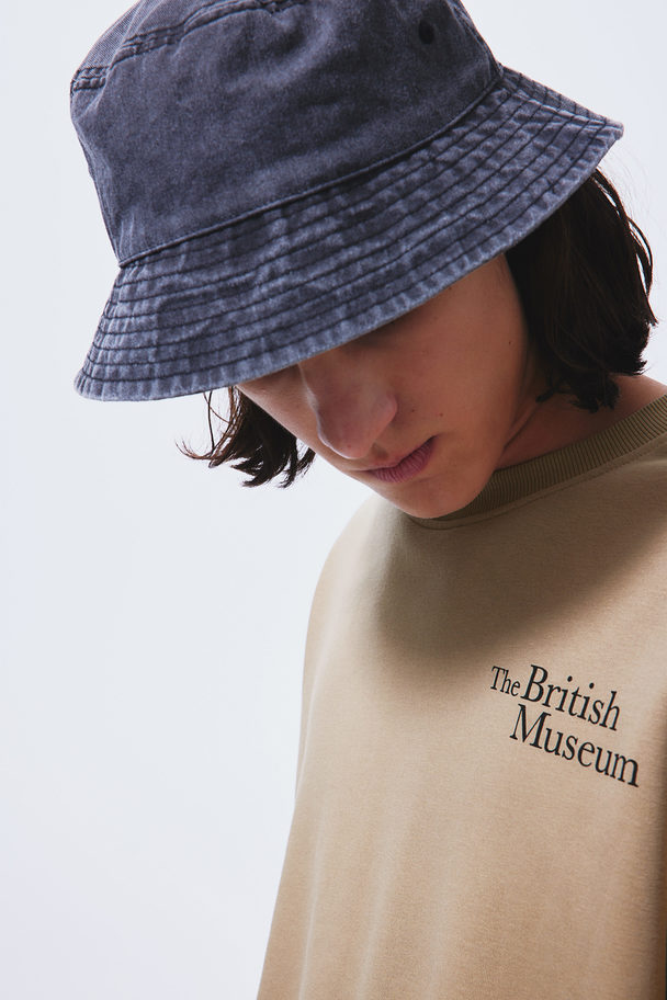 H&M Sweatshirt in Loose Fit Beige/The British Museum