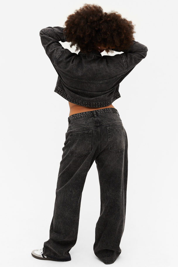 Monki Iku Highwaist-Jeans in lockerer Passform Galaxy-Schwarz
