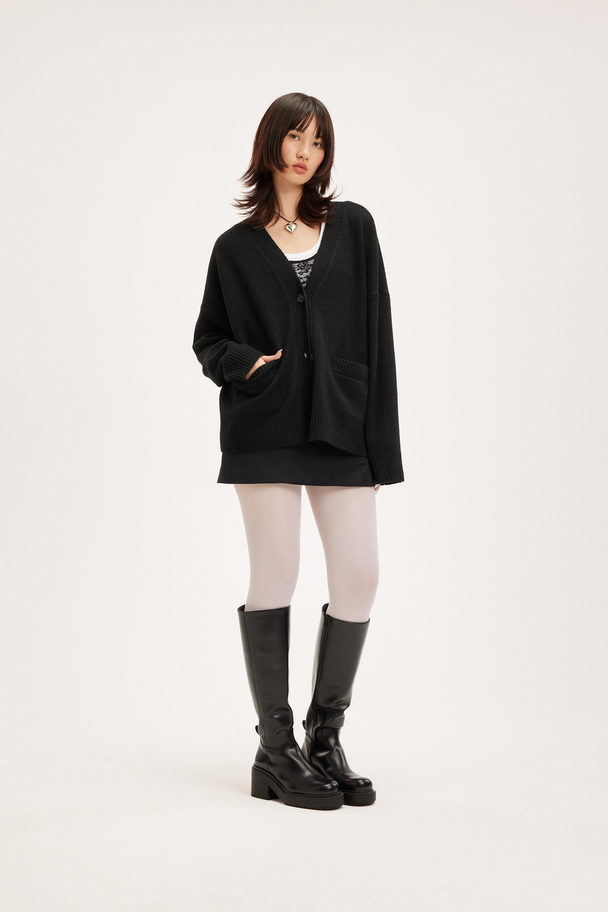 Monki Lockere schwarze Strickjacke Schwarz