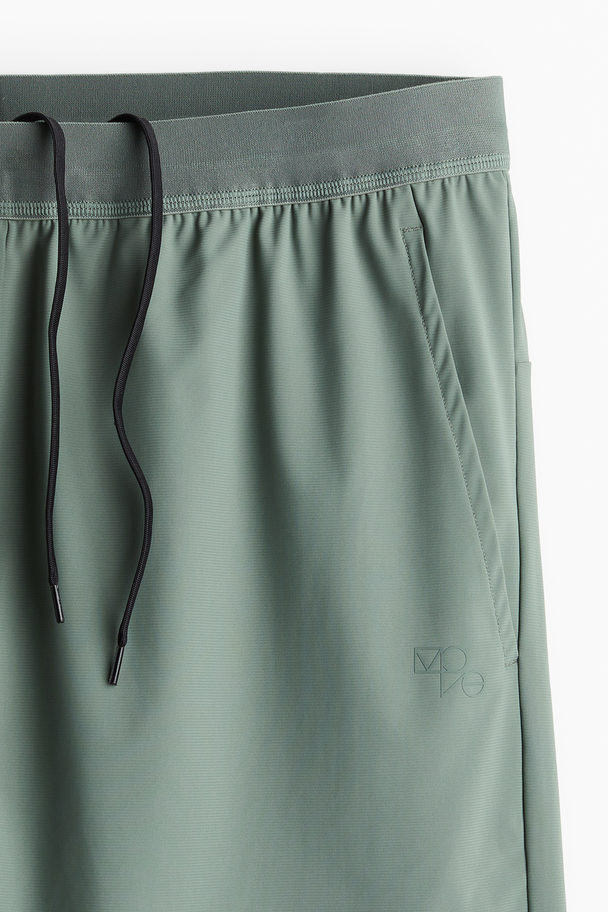 H&M DryMove ™ 2-in-1 Sportshorts