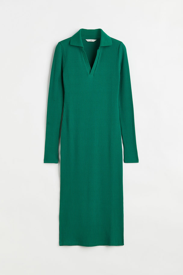 H&M Geripptes Kleid mit Kragen Grün