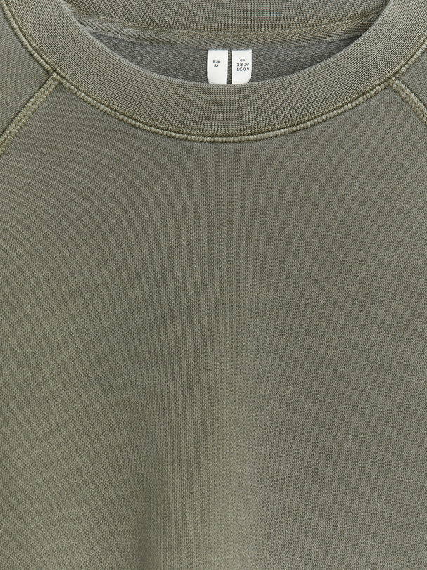 ARKET Garment-dyed Sweatshirt Kakigroen