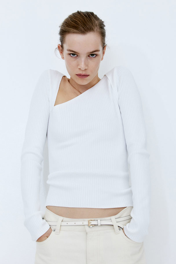 H&M Pullover mit asymmetrischem Ausschnitt Weiß