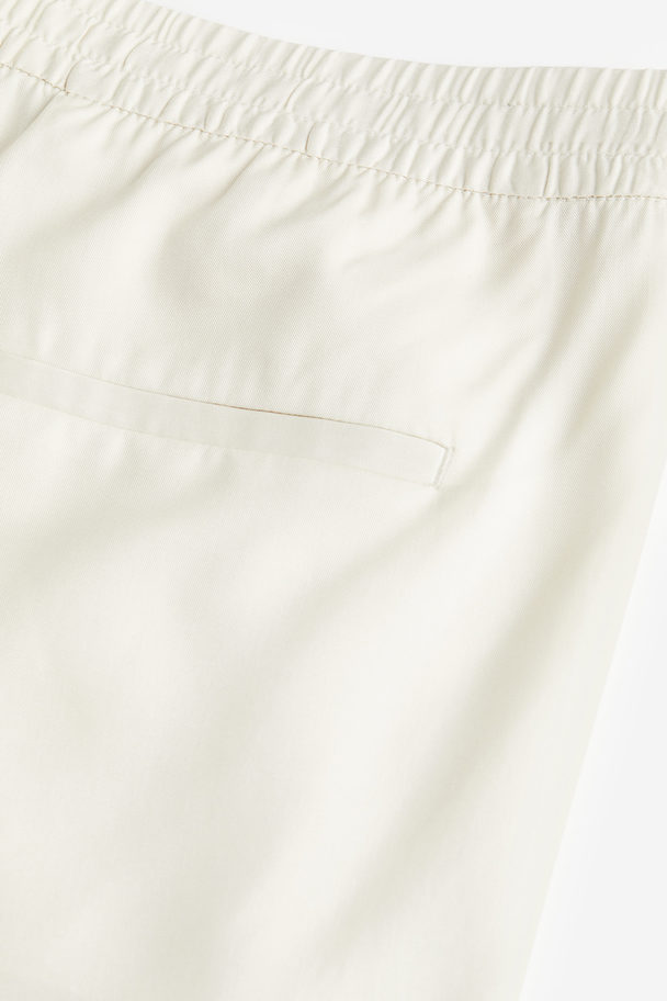 H&M Shorts aus Lyocell Regular Fit Helles Greige