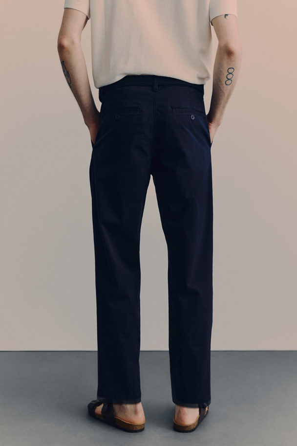 H&M Cropped-Chino aus Baumwolle in Regular Fit Marineblau