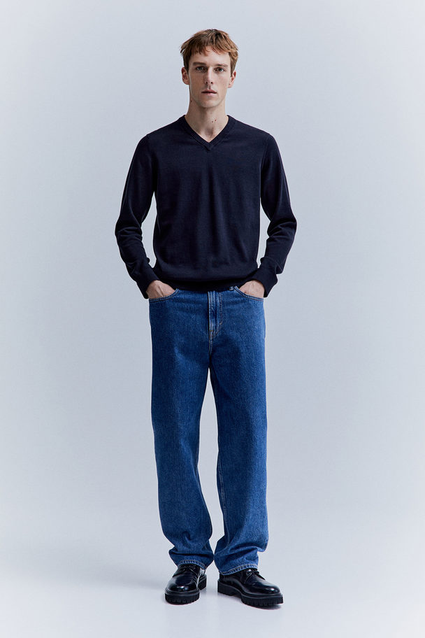 H&M V-Pullover in Slim Fit Marineblau