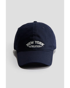 Mütze aus Baumwolltwill mit Motivstickerei Dunkelblau/New York