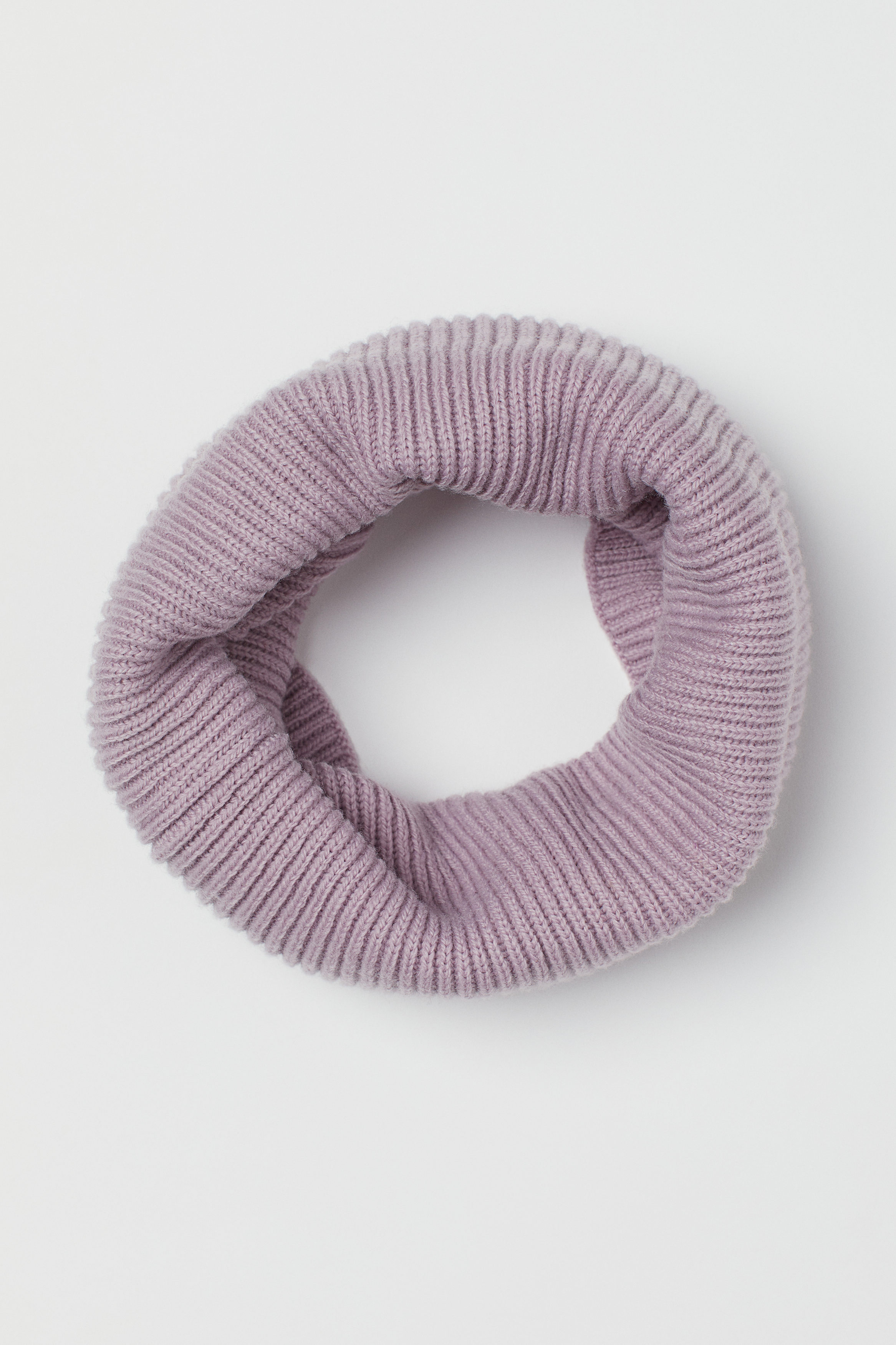 Billede af H&M Ribstrikket Tubehalstørklæde Lyslilla, Halstørklæder. Farve: Light purple I størrelse Onesize