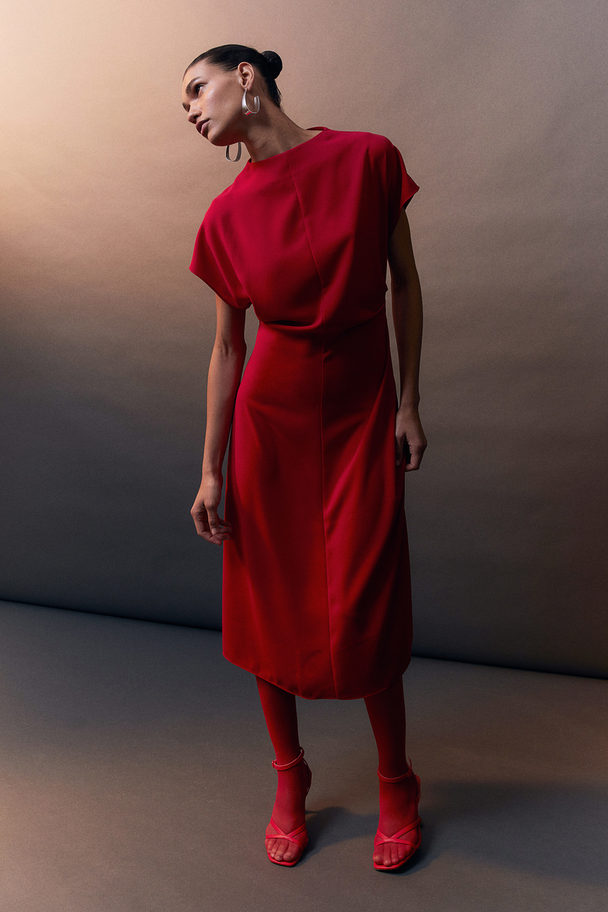 H&M Kleid mit betonter Taille Rot