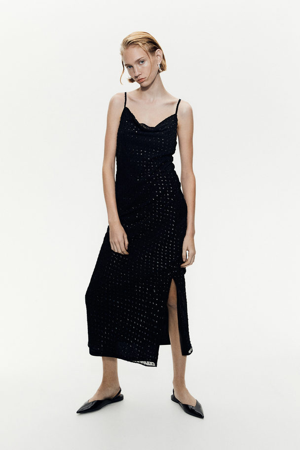 H&M Slip In-kjole Med Glitrende Plumeti Sort/prikket