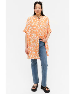 Orange Oversized Skjortklänning Med Krumelurer Orange Klotter