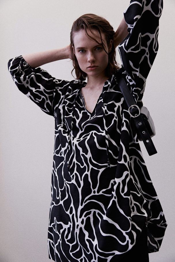 H&M Tunic Dress Black/patterned