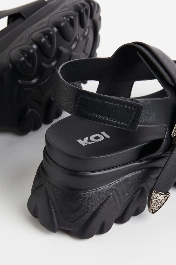 KOI Footwear Iron Surveillance Chunky Sandalen Schwarz