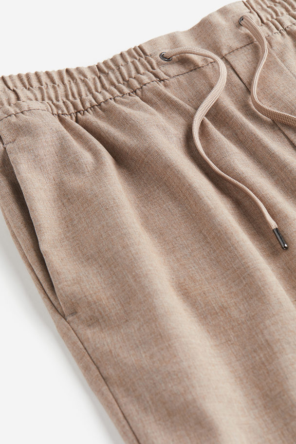 H&M Joggpants in Slim Fit Beige