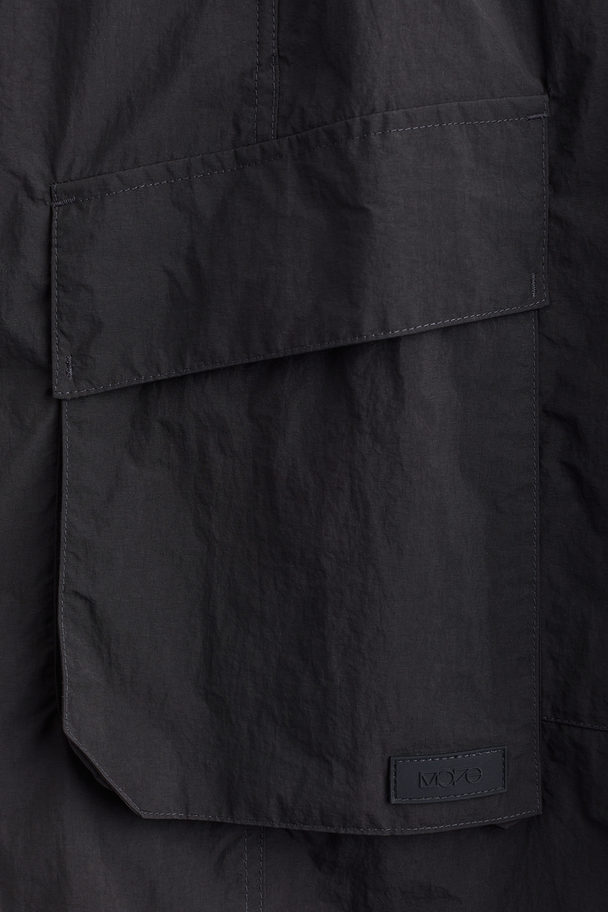 H&M Cargo Shorts Black