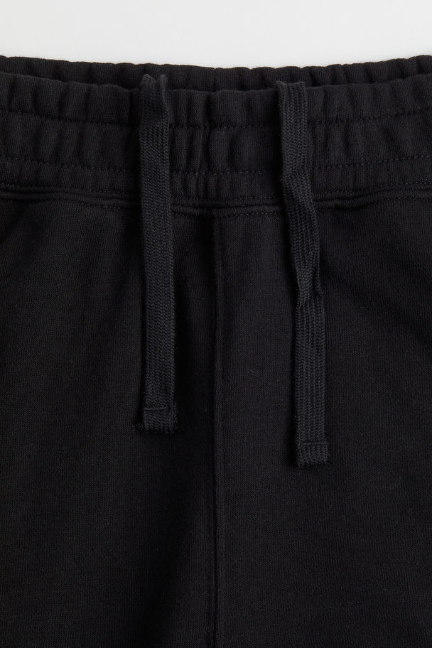 H&M Relaxed Fit Sweatshirt Shorts Black/new Beginnings