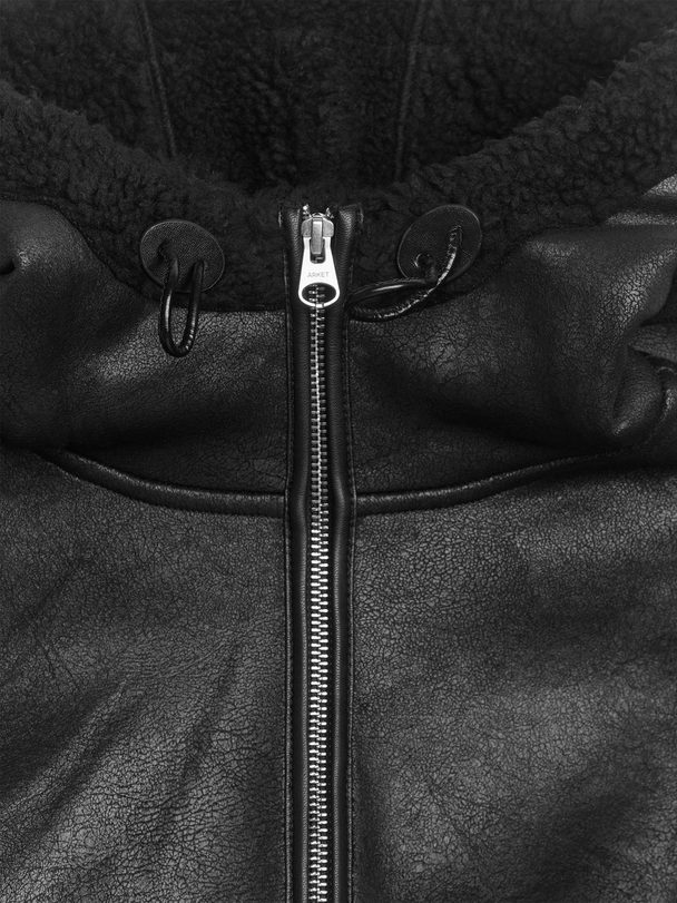 ARKET Jacke aus beschichtetem Moleskin Schwarz