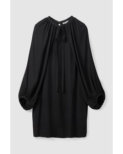 Cape Sleeve Dress Black