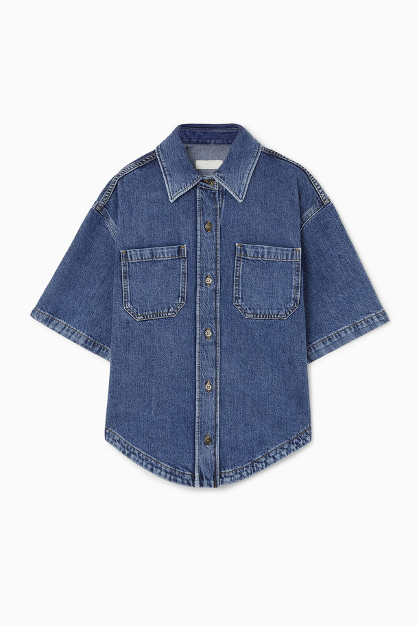 COS KURZÄRMLIGES JEANSHEMD MIT ABGERUNDETEM SAUM Blau