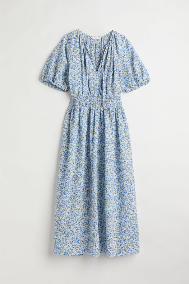 H&M Kleid mit gesmokter Taille Hellblau/Kleingeblümt