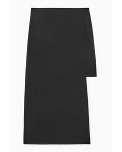 Asymmetric Cutout Skirt Black