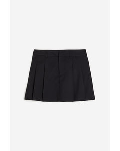 Pleated A-line Skirt Black