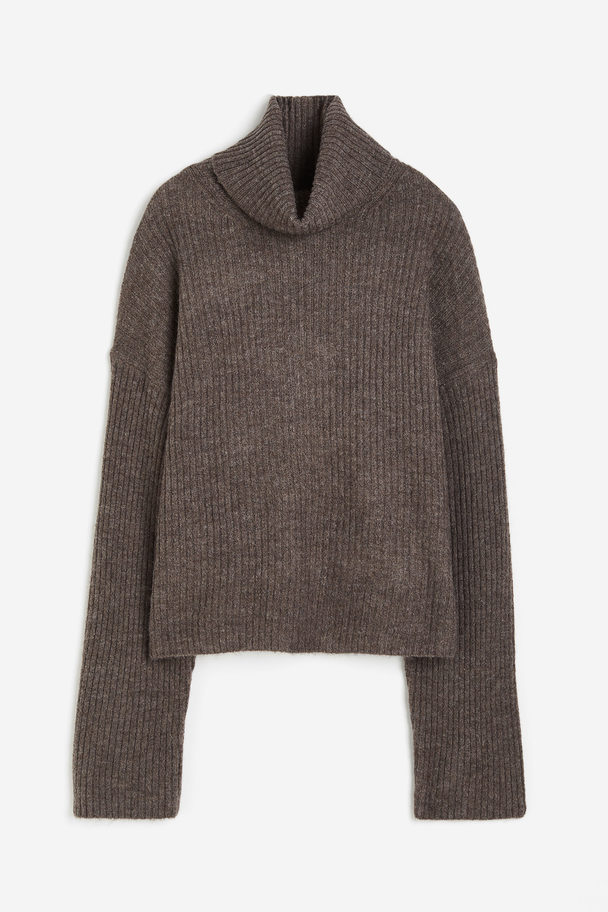 H&M Oversized Coltrui Donkertaupe