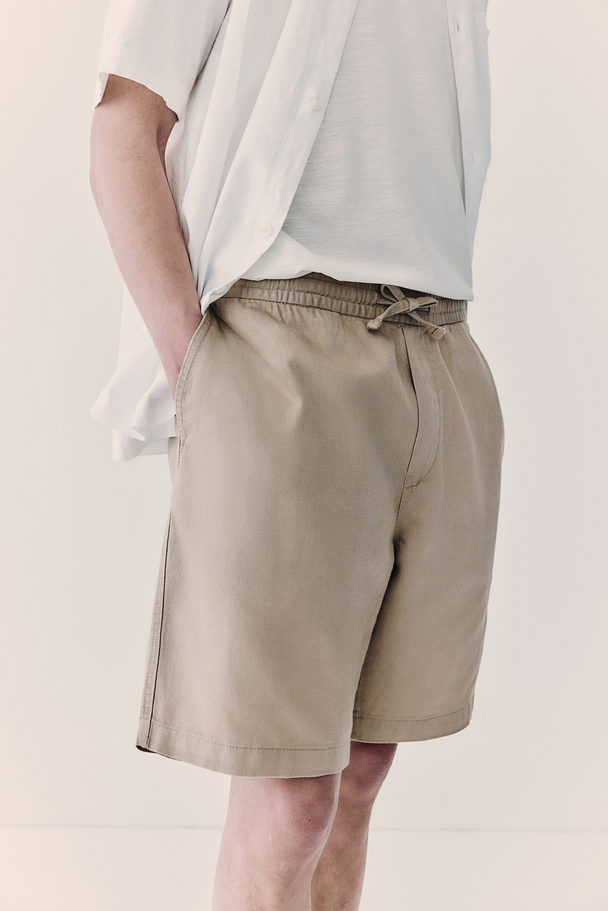 H&M Shorts aus Leinenmix in Relaxed Fit Beige