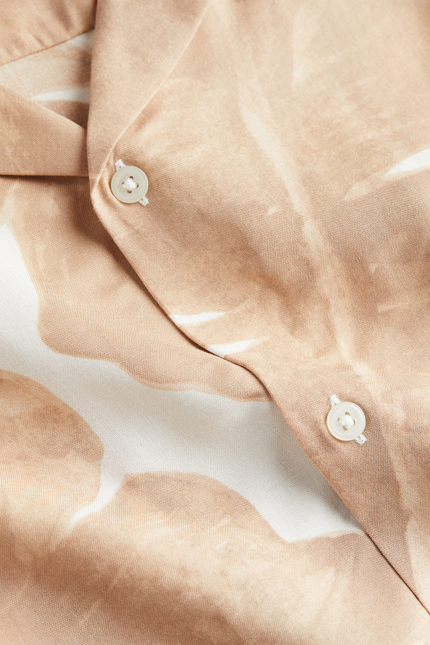 H&M Relaxed Fit Patterned Resort Shirt Beige/leaf-patterned