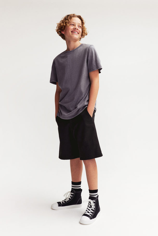 H&M Carpenter Shorts Black