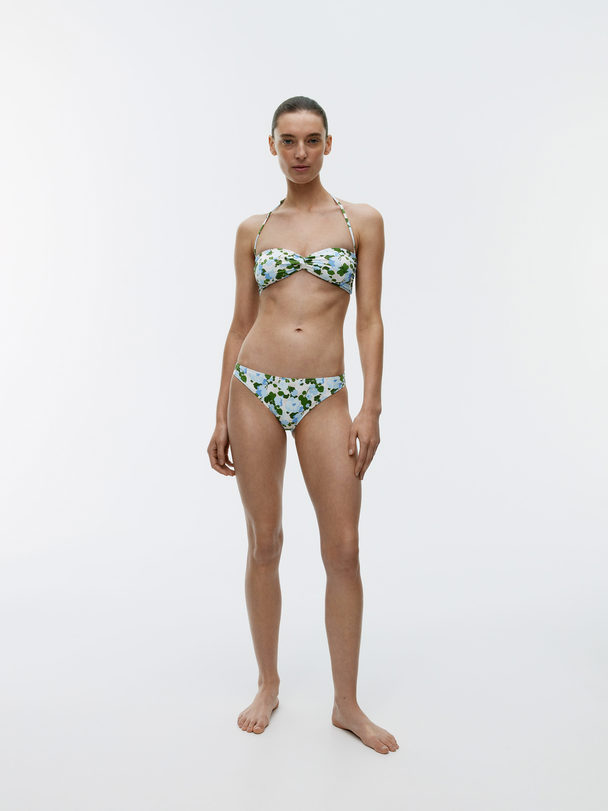 ARKET Bikinihose mit niedrigem Bund Weiß/Blau/Grün