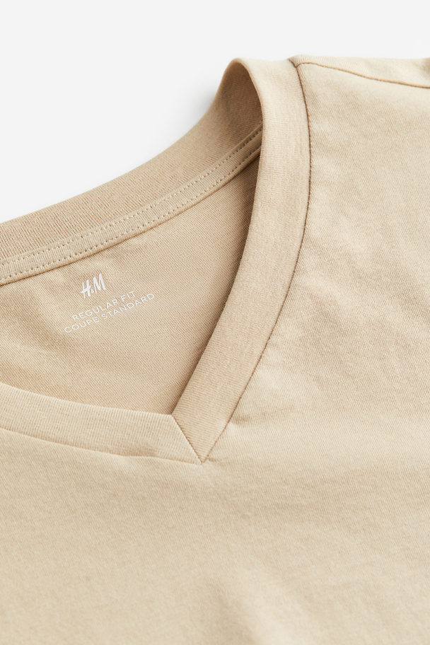 H&M T-Shirt mit V-Ausschnitt in Regular Fit Beige