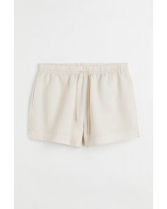 H&M+ Shorts aus Leinenmix Hellbeige