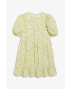 Short Flounce Dress Green With White Flowers