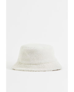 Bucket Hat aus Teddyfleece Weiß