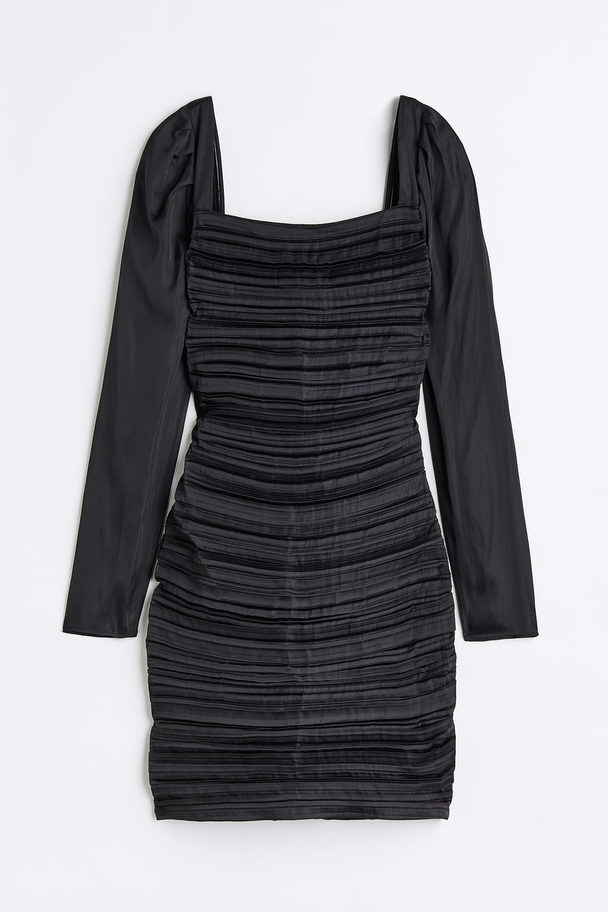 H&M Pleated Bodycon Dress Black