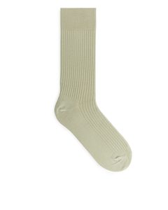 Gerippte Socken aus Supima-Baumwolle Blassgrün/dunkles Khaki