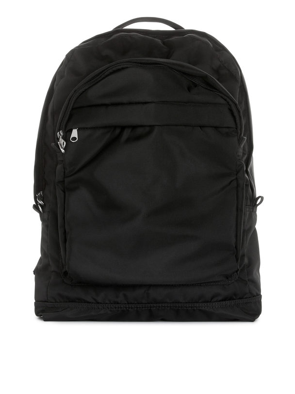 ARKET 12-hour Commuter Backpack Black