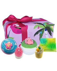 Bomb Cosmetics Christmas Tropicana Gift Box