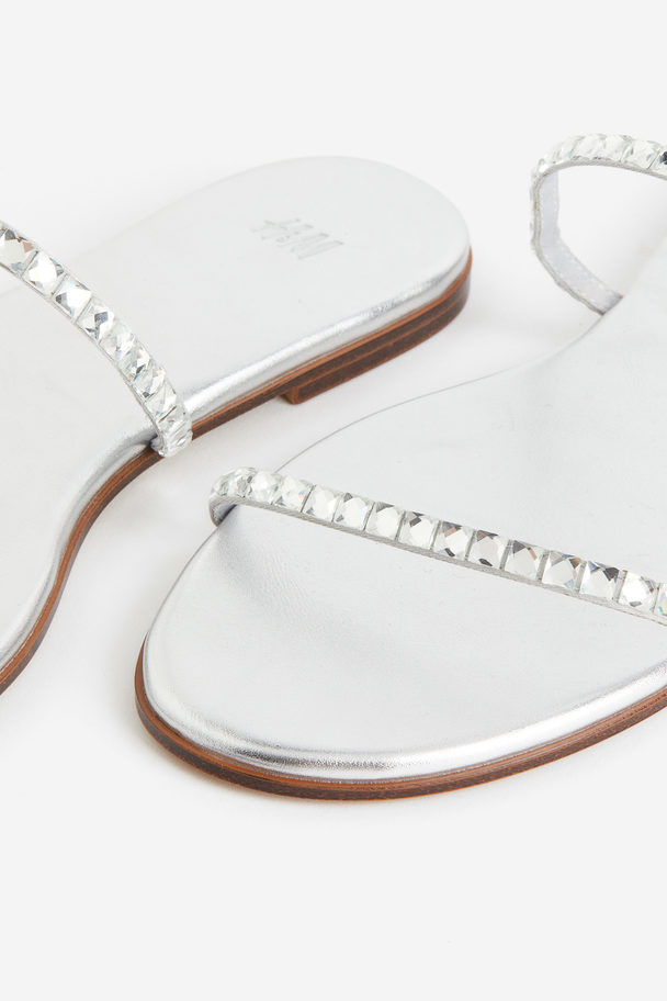 H&M Sandalen mit Nieten Silberfarben