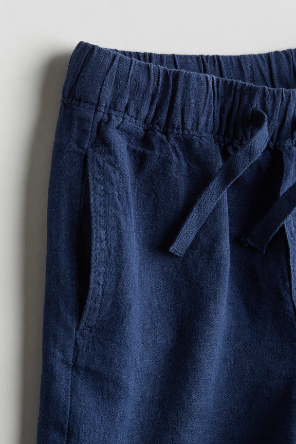 H&M Pull-on-Shorts aus Leinenmix Marineblau