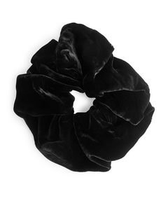 Large Velvet Scrunchie Black