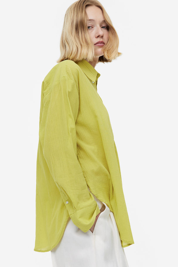 H&M Oversized, Crinkled Skjorte Gulgrøn