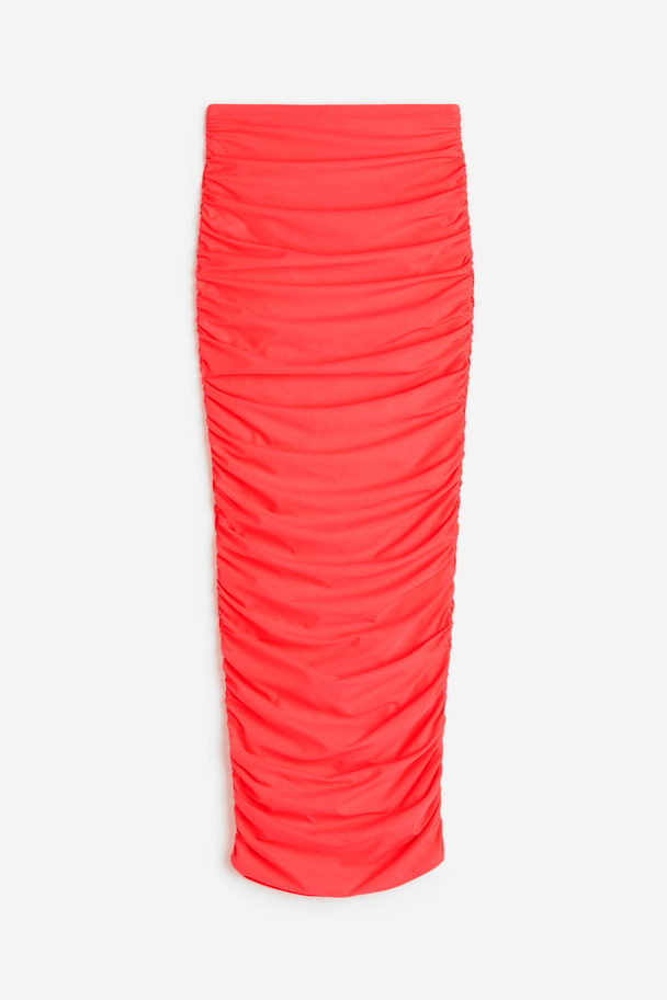 GOOD AMERICAN Satin Ruched Maxi Skirt Fiery Coral