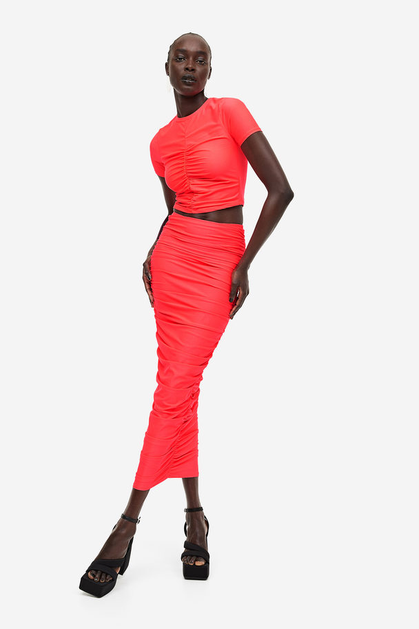 GOOD AMERICAN Satin Ruched Maxi Skirt Fiery Coral