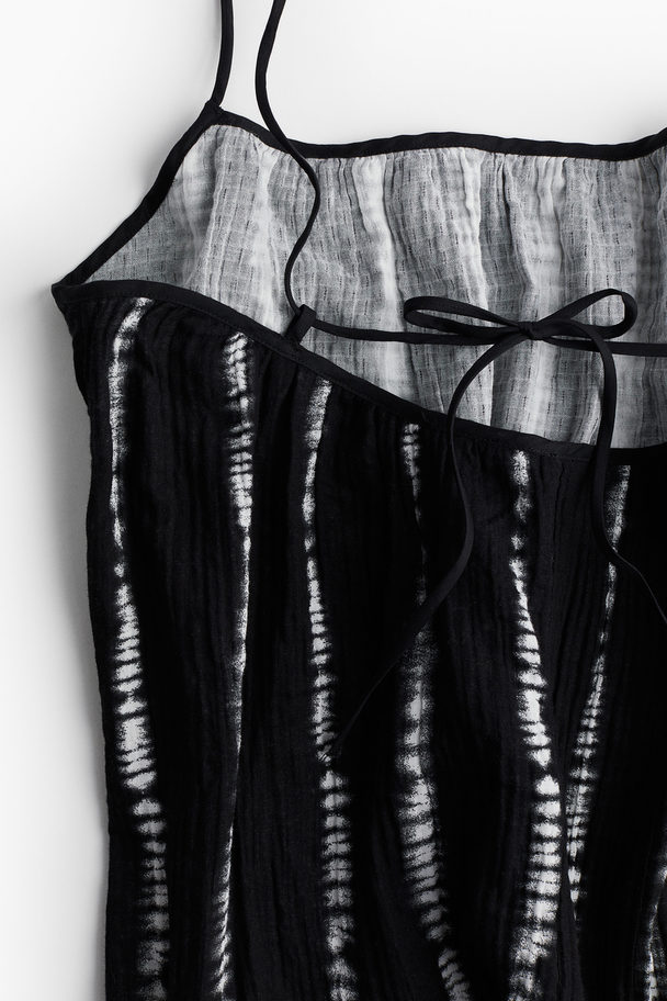 H&M Kjole Med Bindedetalje Sort/batikmønstret