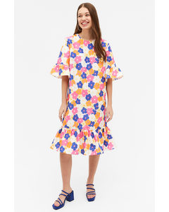 Floral Dress With Flounce Detail Pop Flowers