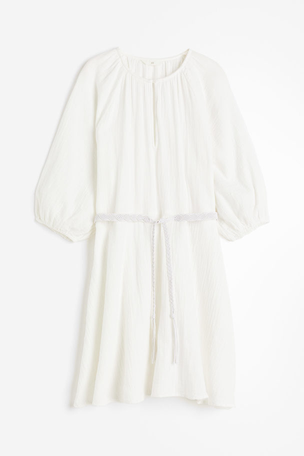 H&M Kleid aus Musselin mit Bindegürtel Weiß