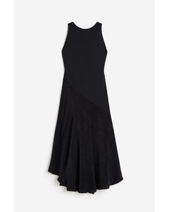 Twist-back Dress Black