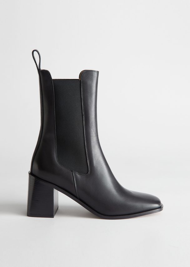 & Other Stories Chelsea-Boots aus Leder mit Absatz Schwarz